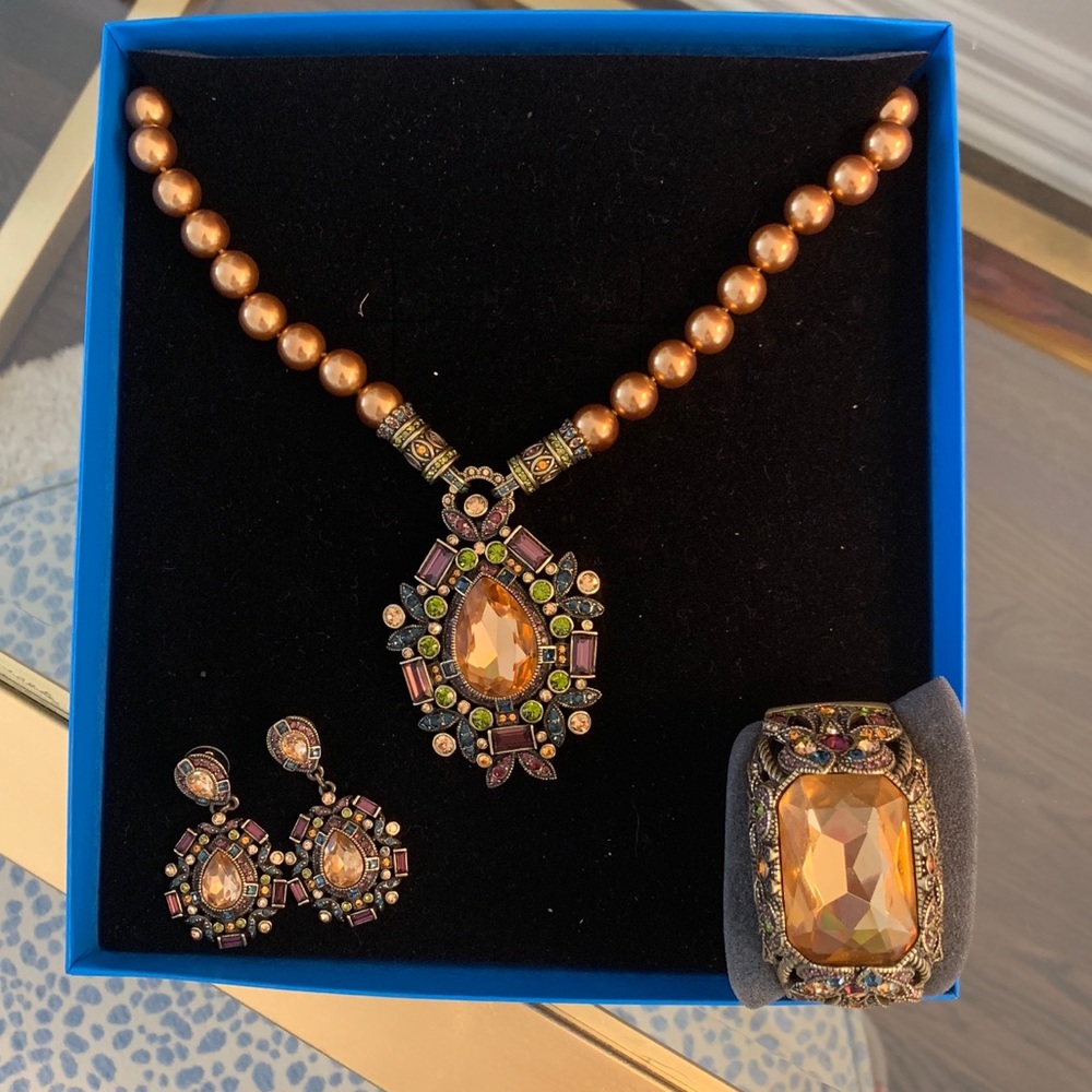 Heidi Daus jewelry set